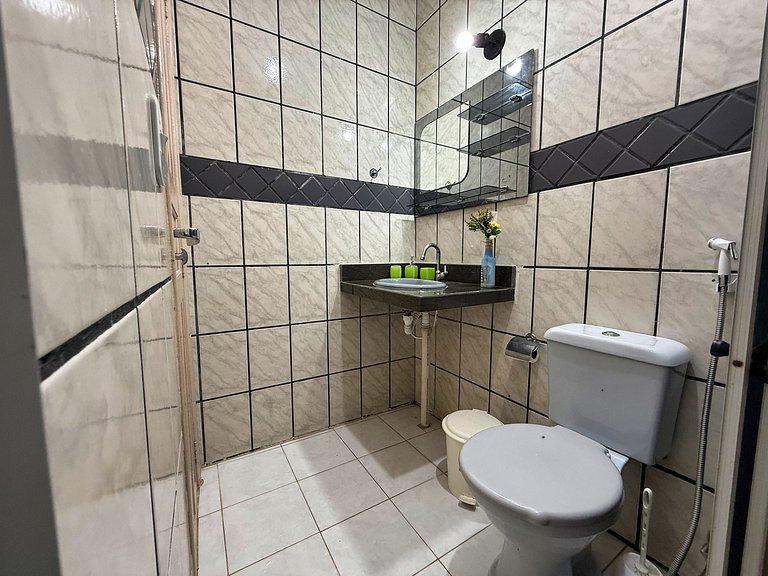 Piscina, ar-condicionado e praia a pé