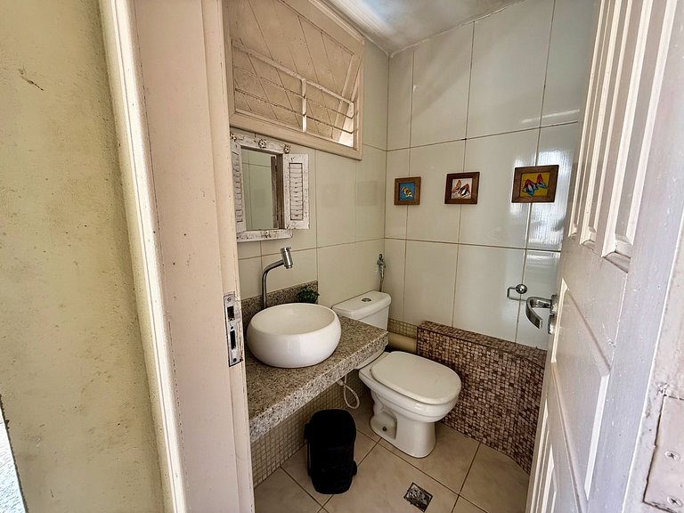 Piscina aquecida, ar-condicionado e praia a pé